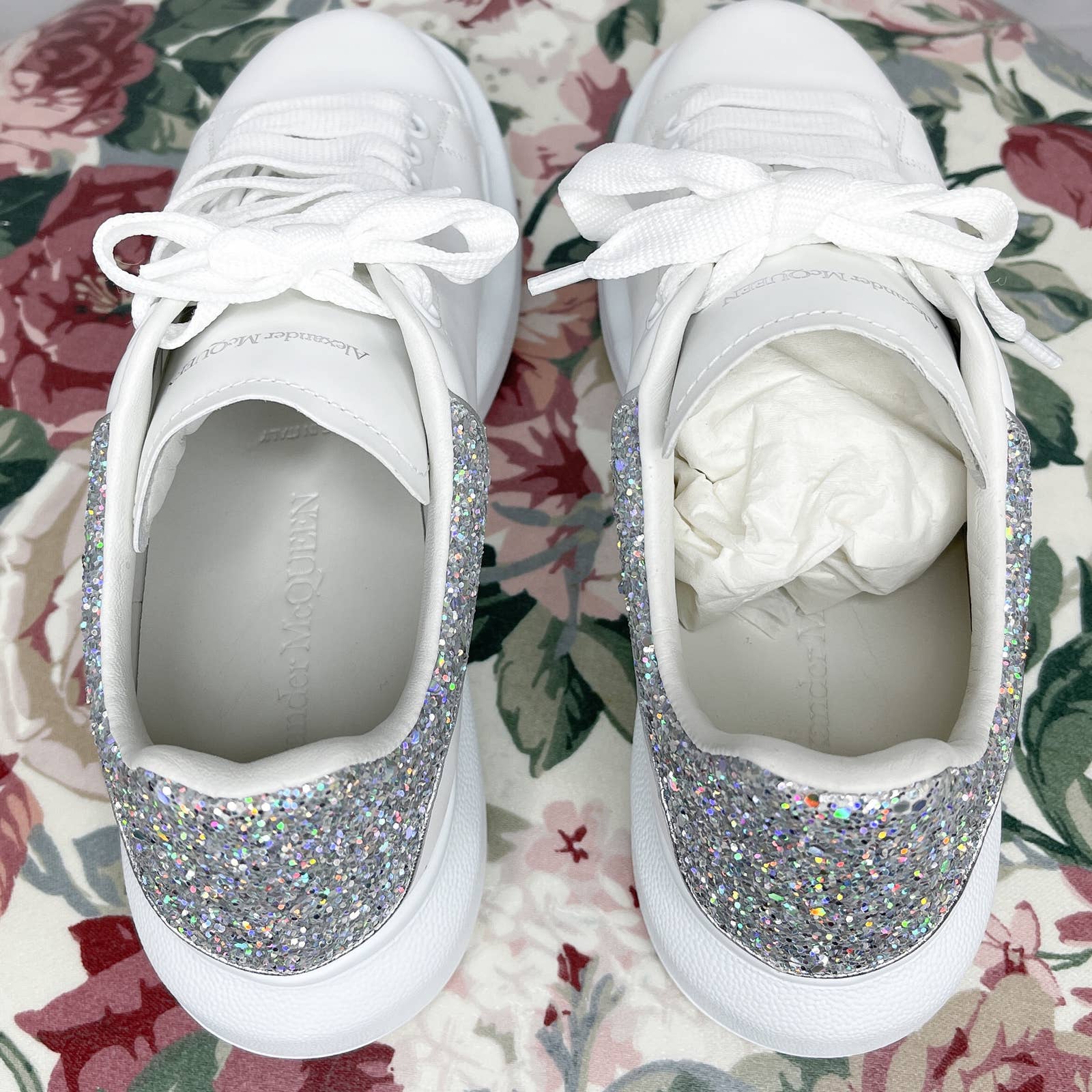 Buy Alexander McQueen Wmns Oversized Sneaker 'White Silver Glitter' -  558945 WHTQI 9413 | GOAT